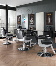 Carica l'immagine nel visualizzatore di Gallery, Poltrona Barberb Triumpf
